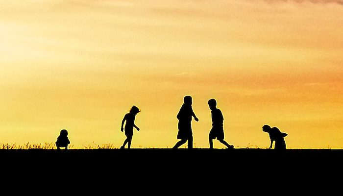 Kids come out, summer has arrived, door Josh Pesavento, via Flickr.