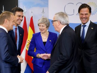 Photo of (from left to right) Donald Tusk, Pedro Sánchez, Theresa May, Jean-Claude Juncker and Mark Rutte at the G20 summit in Argentina. Photo by: Number 10, via Flickr.com