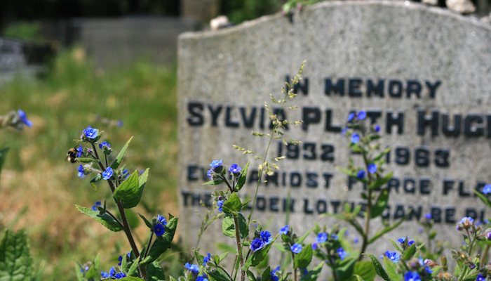 Sylvia Plath's grave, door UncleBucko, via Flickr.