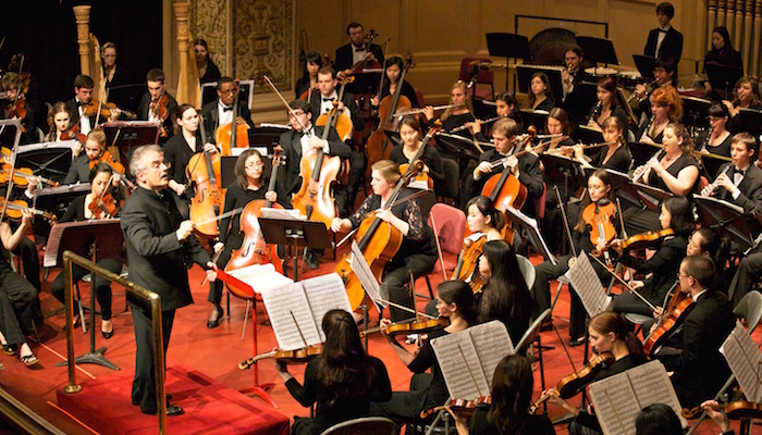 Carnegie Mellon Philharmonic performs Gustav Mahler’s Symphony No. 5. Conducted by Ronald Zollman, door Jiuguang Wang, via Flickr.
